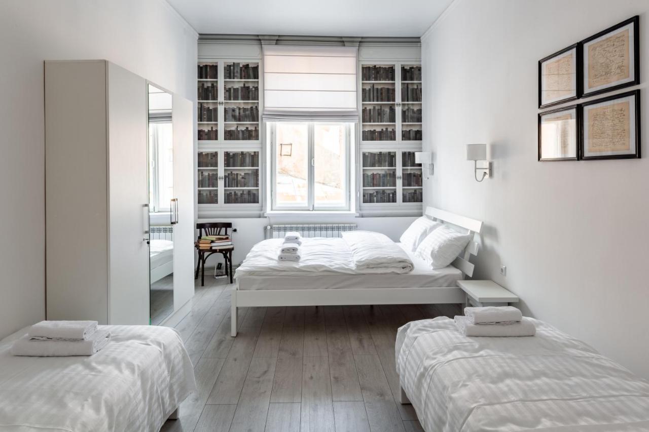 Bookinist Apartment リヴィウ エクステリア 写真