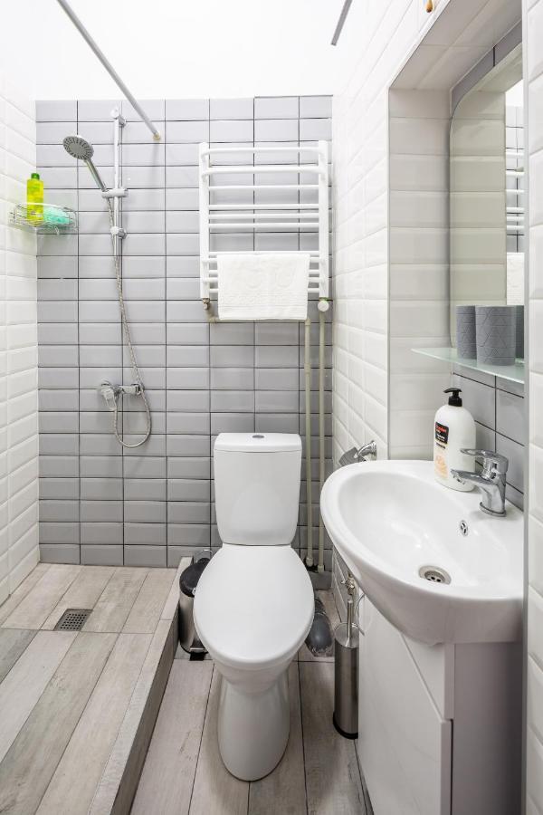 Bookinist Apartment リヴィウ エクステリア 写真