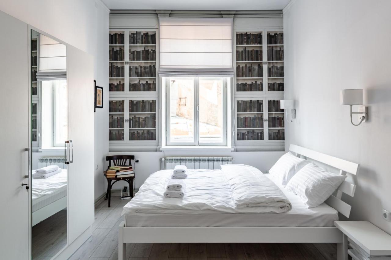 Bookinist Apartment リヴィウ エクステリア 写真