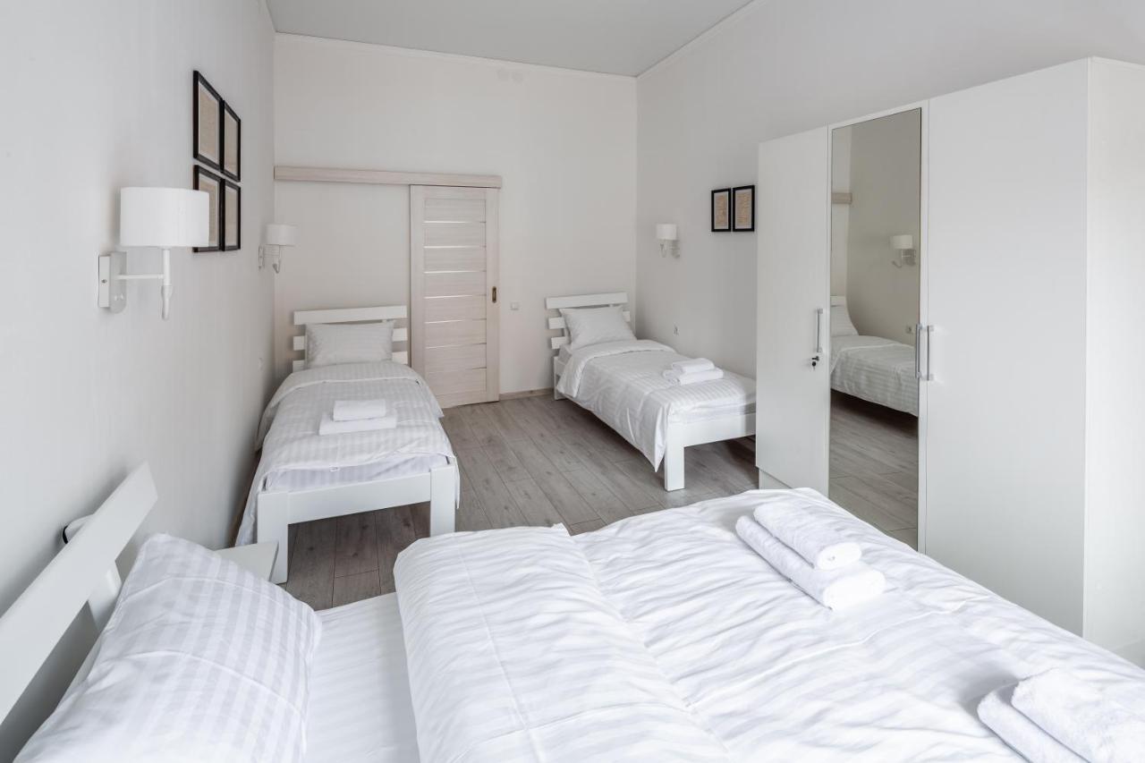 Bookinist Apartment リヴィウ エクステリア 写真