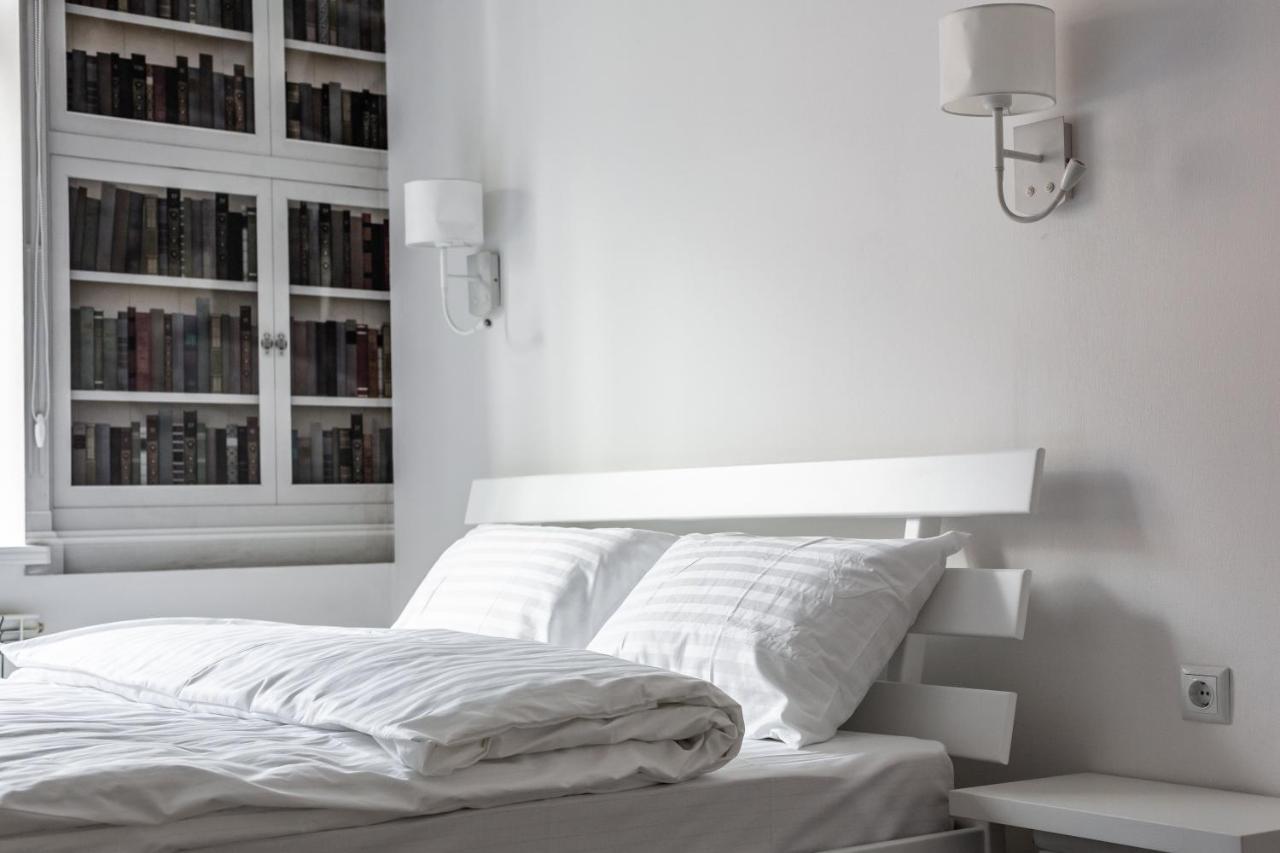 Bookinist Apartment リヴィウ エクステリア 写真