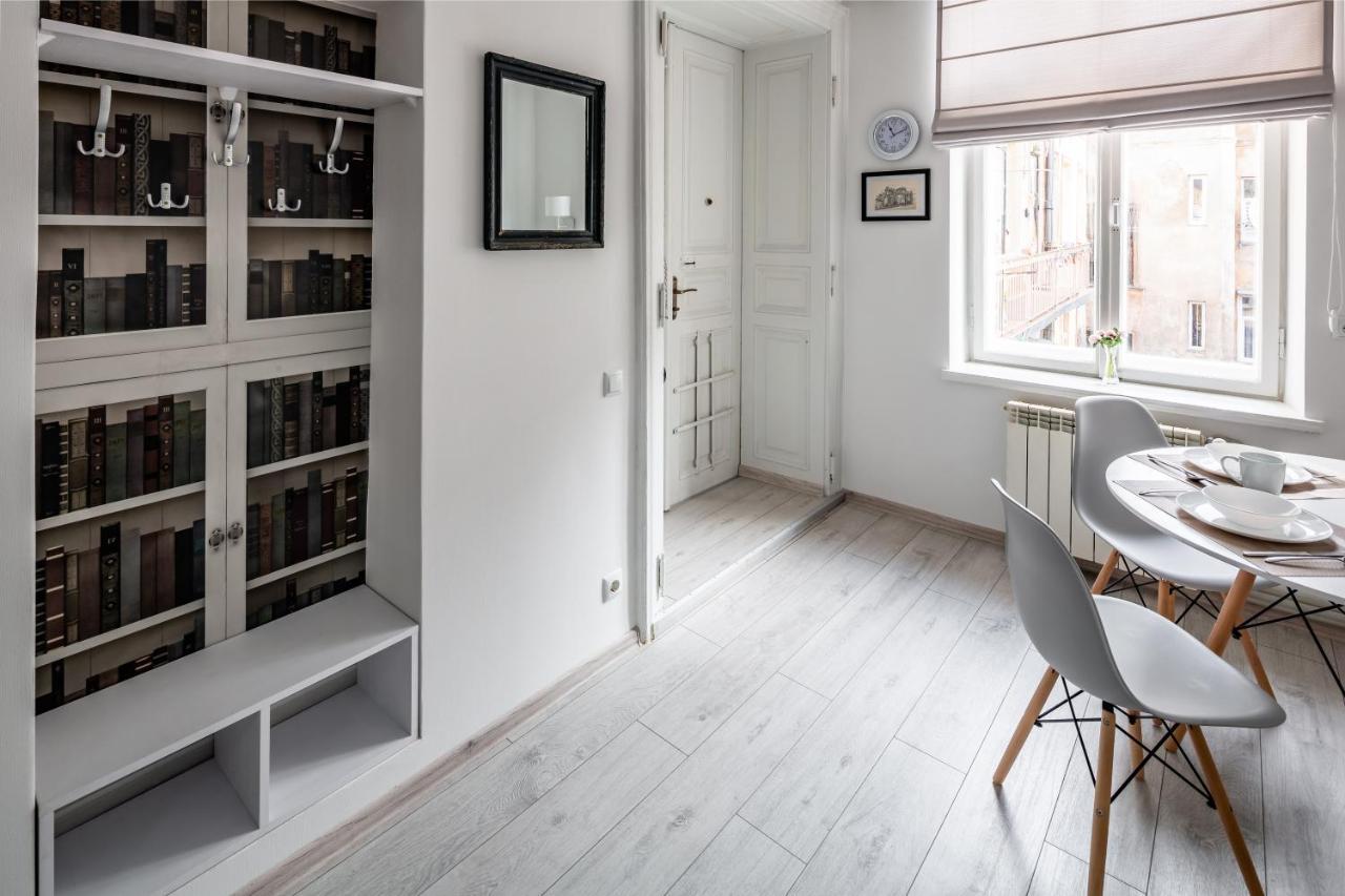 Bookinist Apartment リヴィウ エクステリア 写真